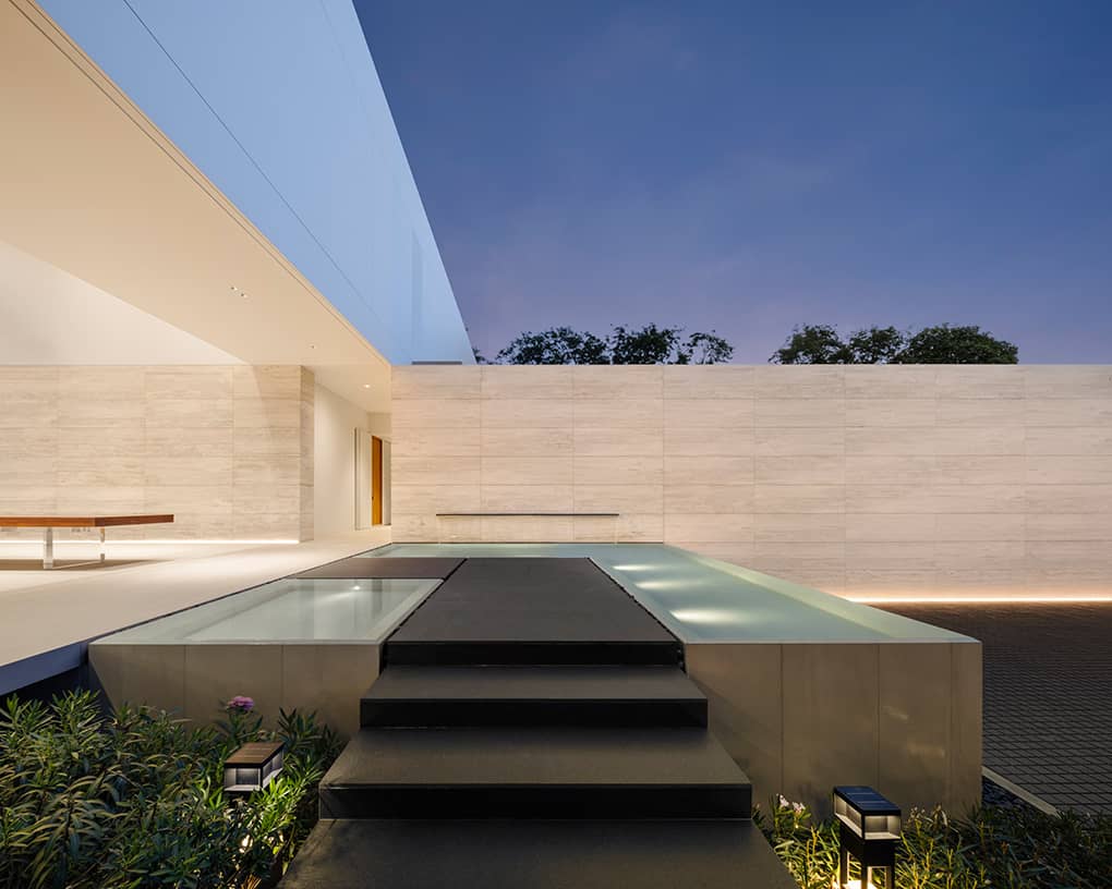 Vanilla Wall House, Thailand: Luxury residence with GLARE-LESS downlights 03