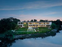 Vanilla Wall House, Thailand: Luxury residence with GLARE-LESS downlights 05